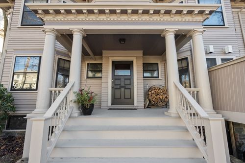 192 Upland Rd, Cambridge, MA, 02140 | Card Image