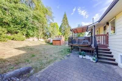 683 Poirier St, House other with 6 bedrooms, 2 bathrooms and null parking in Coquitlam BC | Image 3