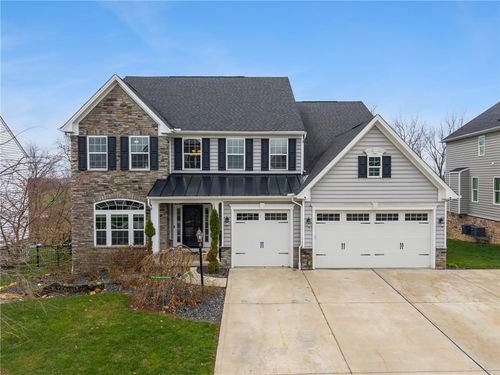 4018 Overview Dr, Canonsburg, PA, 15317-3902 | Card Image