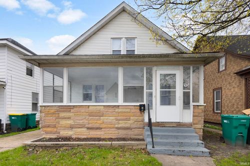 221 E 8th Street, Mishawaka, IN, 46544 | Card Image