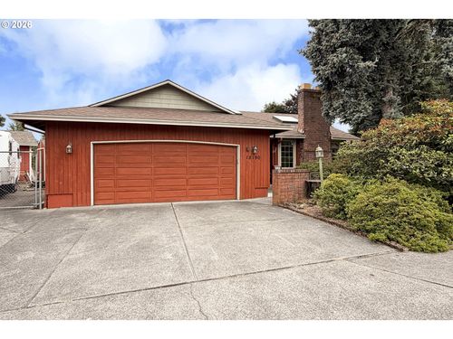 18190 Davis St, Sandy, OR, 97055-8387 | Card Image