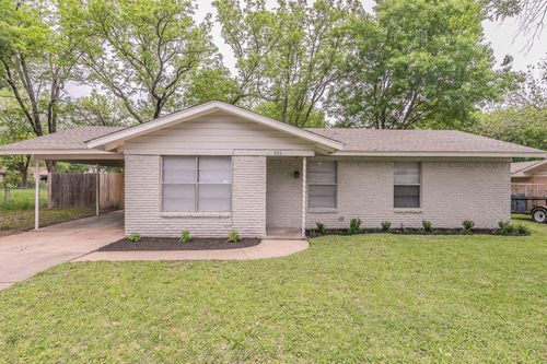 203 E 11th St, Kaufman, TX, 75142-3521 | Card Image