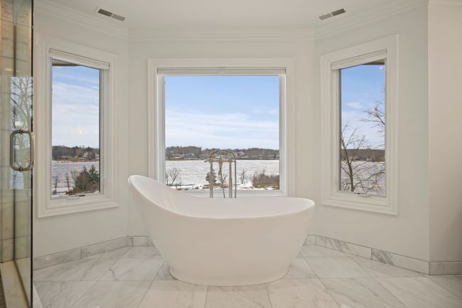 5820 Lakeview Ave, House other with 4 bedrooms, 8 bathrooms and null parking in Orchard Lake MI | Image 44