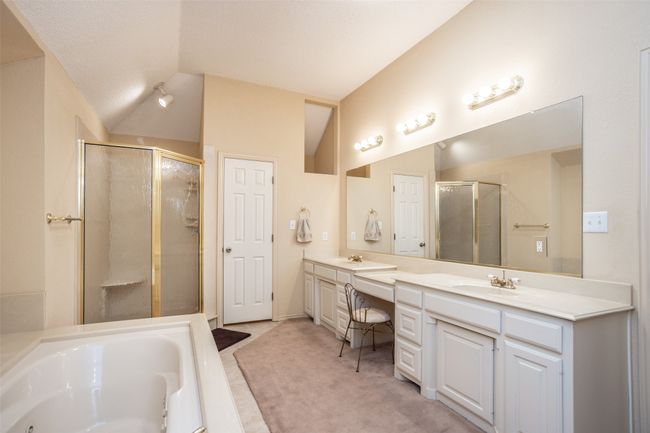 269 Howard Rd, Home with 3 bedrooms, 3 bathrooms and null parking in Valley View TX | Image 19