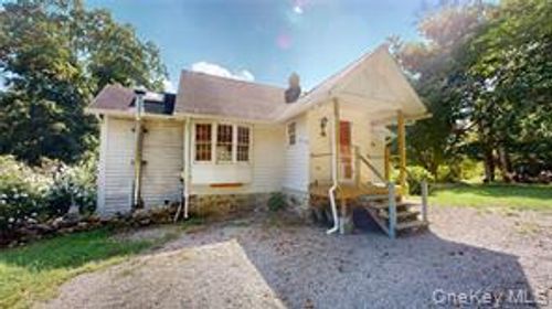 3 Old Croton Falls Rd, Somers, NY, 10589-2512 | Card Image