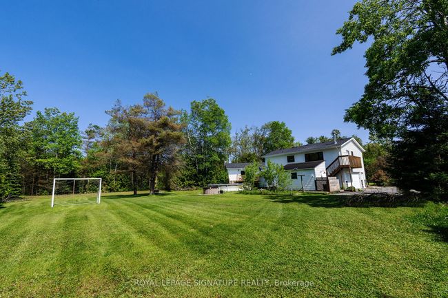 20 Hillview Cres, House other with 6 bedrooms, 5 bathrooms and 8 parking in Midhurst ON | Image 40