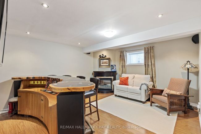 36 Meadowood Dr, House other with 4 bedrooms, 3 bathrooms and 4 parking in Wasaga Beach ON | Image 20