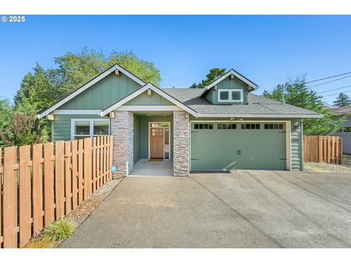 14007 Se Cedar Ave, Milwaukie, OR, 97267-1118 | Card Image