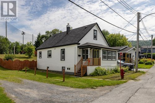 13 Pleasant St, Corner Brook, NL, A2H5G9 | Card Image