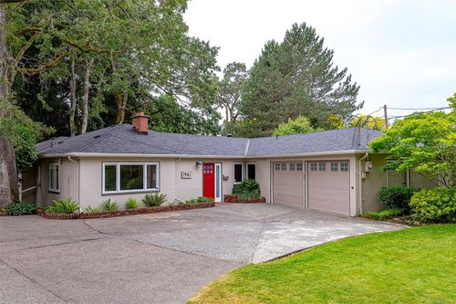 1941 Mayfair Dr, Victoria, BC, V8P1R1 | Card Image