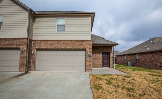 909 Oakwood Lane, Home with 3 bedrooms, 2 bathrooms and null parking in Centerton AR | Image 16