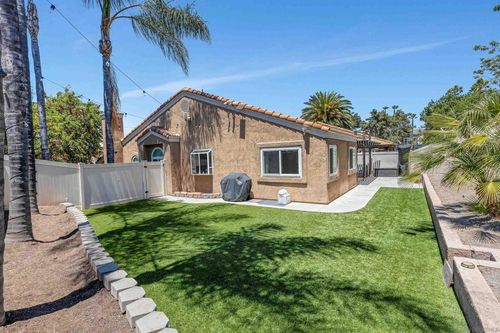 1824 Carolyn Dr, Chula Vista, CA, 91913-2635 | Card Image