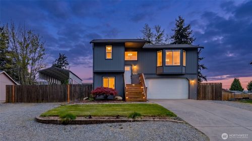 22204 Cedarview Drive E, Bonney Lake, WA, 98391 | Card Image