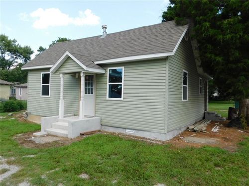 307 S Georgia St, Pittsburg, KS, 66762-4921 | Card Image