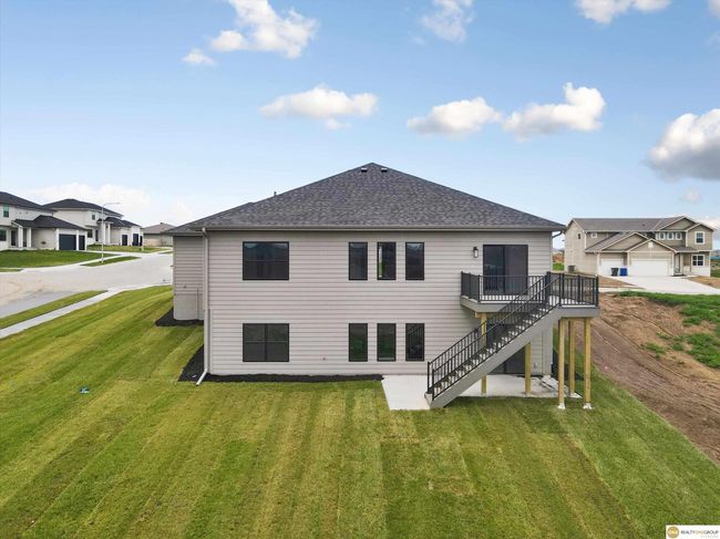 10901 N 161 St St, House other with 5 bedrooms, 4 bathrooms and 3 parking in Bennington NE | Image 40