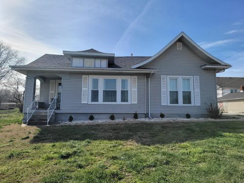 401 South St, Stockton, MO, 65785-8517 | Card Image