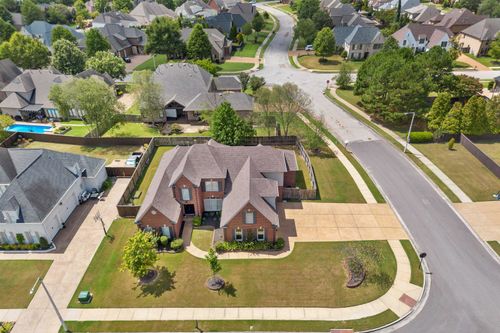 1743 Mossy Oak Ln, Collierville, TN, 38017-3713 | Card Image