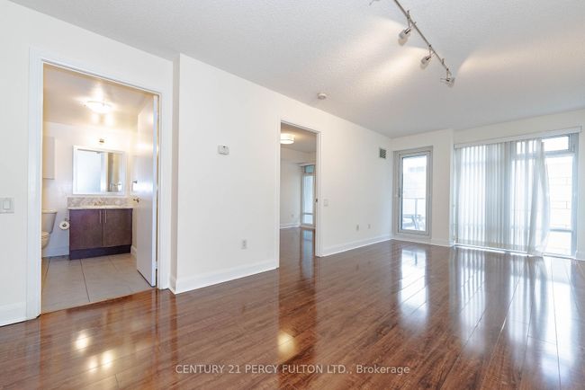 706 - 2191 Yonge St, Condo with 1 bedrooms, 1 bathrooms and null parking in Toronto ON | Image 25