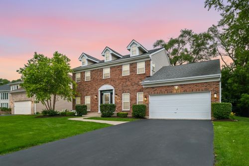 4527 Hatch Ln, Lisle, IL, 60532-4366 | Card Image