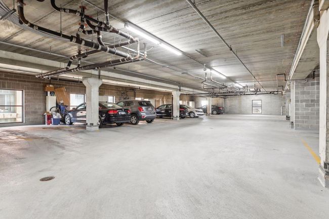 Heated Parking | Image 30