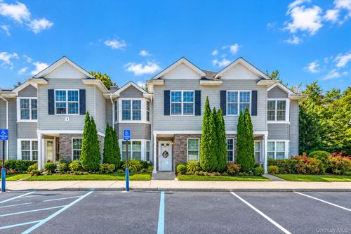 138 Maya Cir, Central Islip, NY, 11722-4542 | Card Image