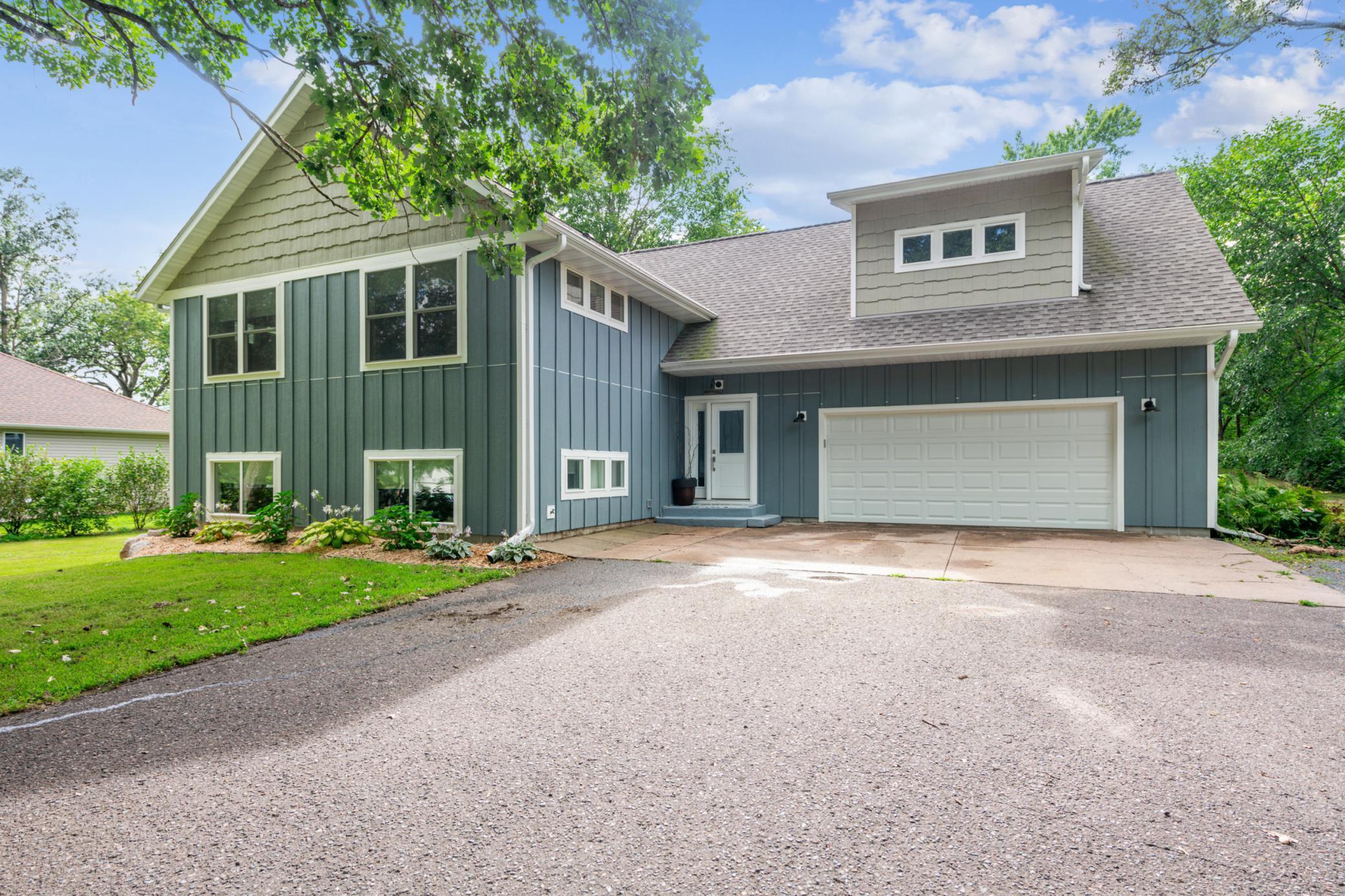Finley Ave, Wyoming, MN 55092