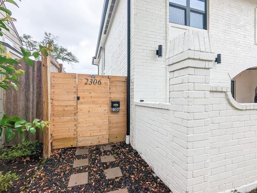 b-2306 Addison Rd, Houston, TX, 77030-1128 | Card Image