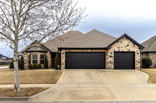 438 N Reeds Bridge Dr, Fayetteville, AR, 72704-6567 | Card Image