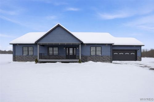 10454 Gillate Rd, Alexander, NY, 14005-9767 | Card Image