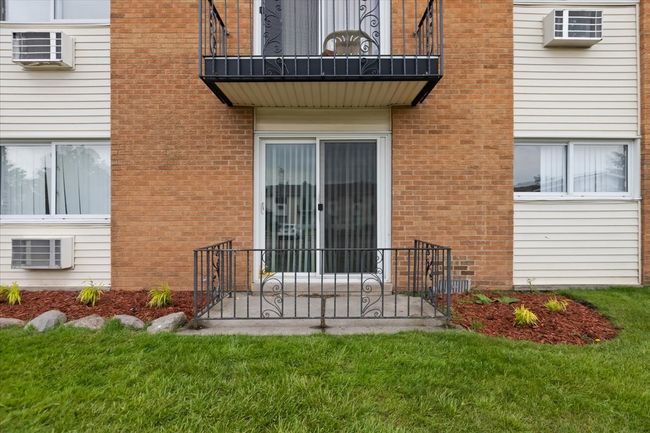 APT-1E - 8916 Kenneth Dr, Condo with 1 bedrooms, 1 bathrooms and null parking in Des Plaines IL | Image 5