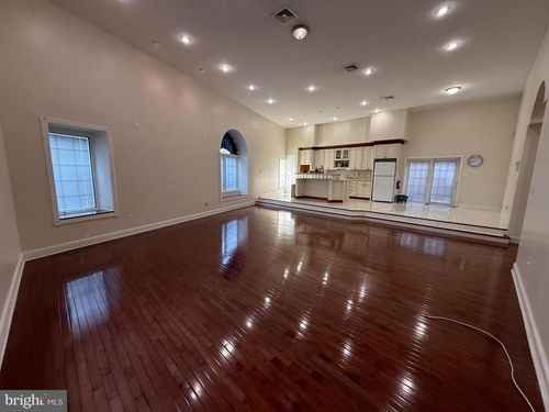 4 N Pearl St, BRIDGETON, NJ, 08302-1902 | Card Image