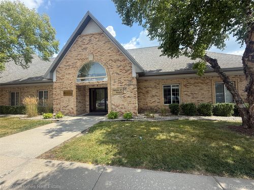 ste-f-2240 E Hill Rd, Grand Blanc, MI, 48439-5425 | Card Image