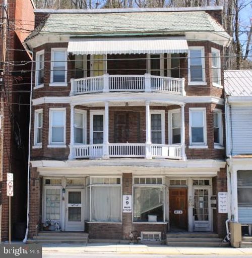 e-39 Main St, GLEN ROCK, PA, 17327-1100 | Card Image