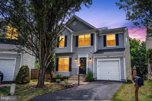 6853 Hollow Glen Ct, GAINESVILLE, VA, 20155-1467 | Card Image