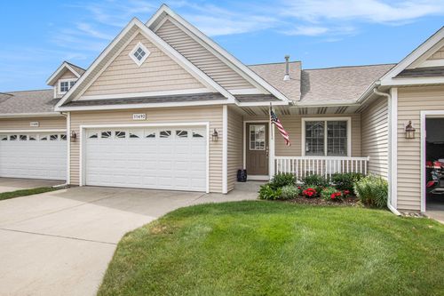 11492 N Lake Dr, Holland, MI, 49424-7711 | Card Image