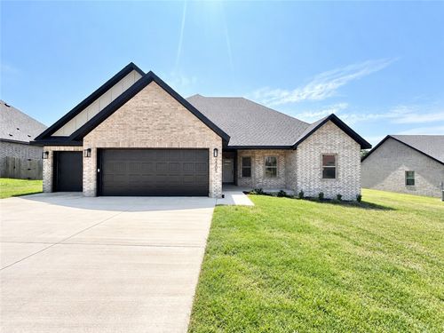2205 Crane Ave, Pea Ridge, AR, 72751-3068 | Card Image
