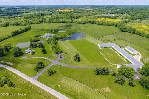 1700 Park Shore Rd, La Grange, KY, 40031-8024 | Card Image