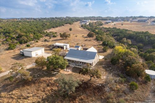 127 Camp Alzafar Rd, Boerne, TX, 78006-7895 | Card Image