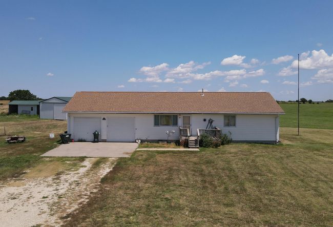 1425 Windmill Rd, House other with 2 bedrooms, 2 bathrooms and null parking in Delphos KS | Image 6