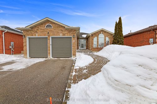 4 Carter Cres, Orillia, ON, L3V7S3 | Card Image