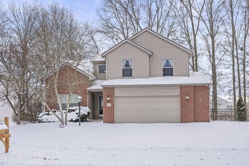 657 Norfolk Sq S, Pickerington, OH, 43147-2064 | Card Image