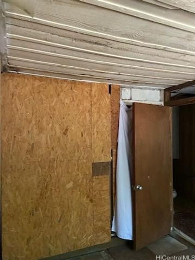 Dwelling is a complete rehab/tear-down. Sale is for land value only. | Image 10