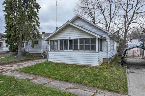 936 Stocker Ave, Flint, MI, 48503-3060 | Card Image