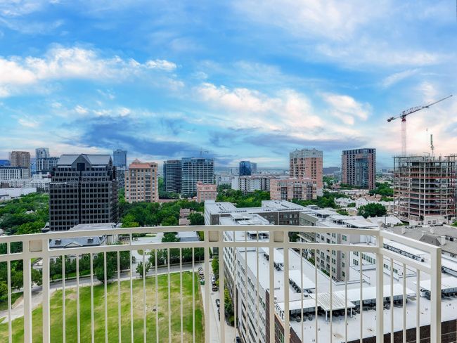 City view | Image 23