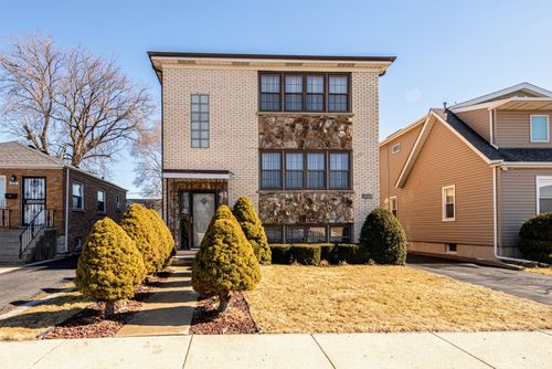 1933 N 18th Ave, Melrose Park, IL, 60160-1397 | Card Image