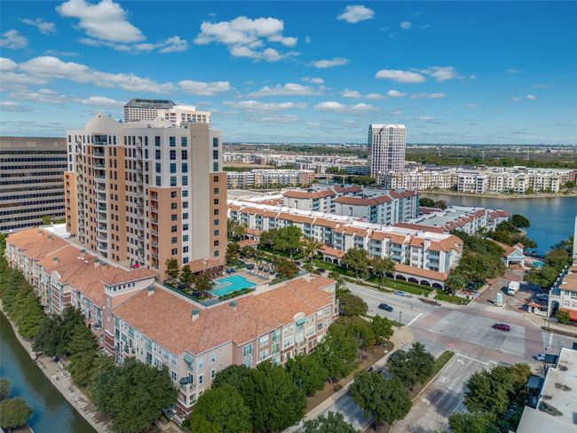 Aerial view with a water view | Image 4