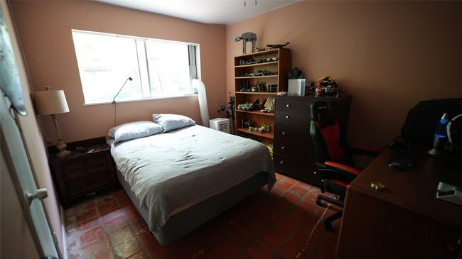 811 Crescent | Image 11