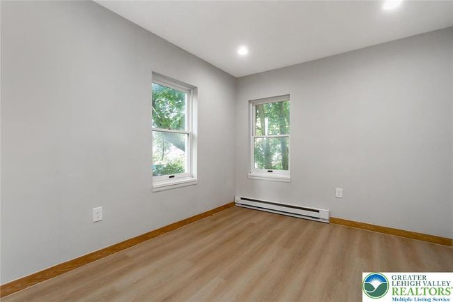 226 Fern St, House other with 4 bedrooms, 2 bathrooms and null parking in Jim Thorpe PA | Image 26