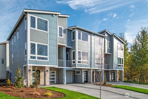 12814 66th Ave S, Seattle, WA, 98178 | Card Image