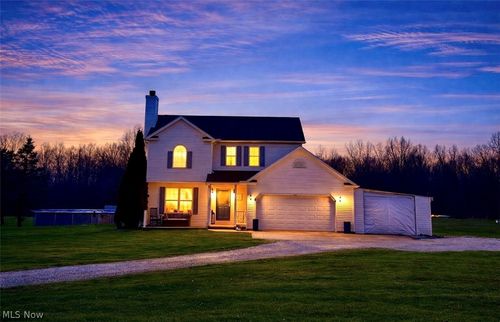 8742 Henderson Rd, Diamond, OH, 44412-9751 | Card Image